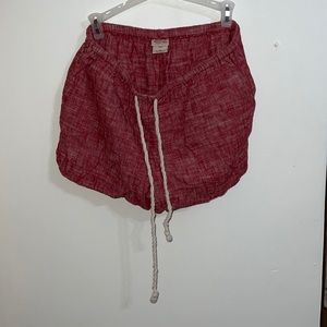 Mossimo, size medium, maroon,shorts